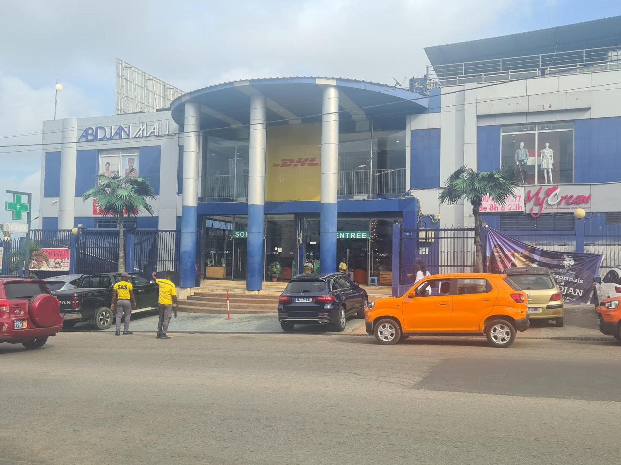 Charming Self-Contained Studio Appartement Abidjan Buitenkant foto