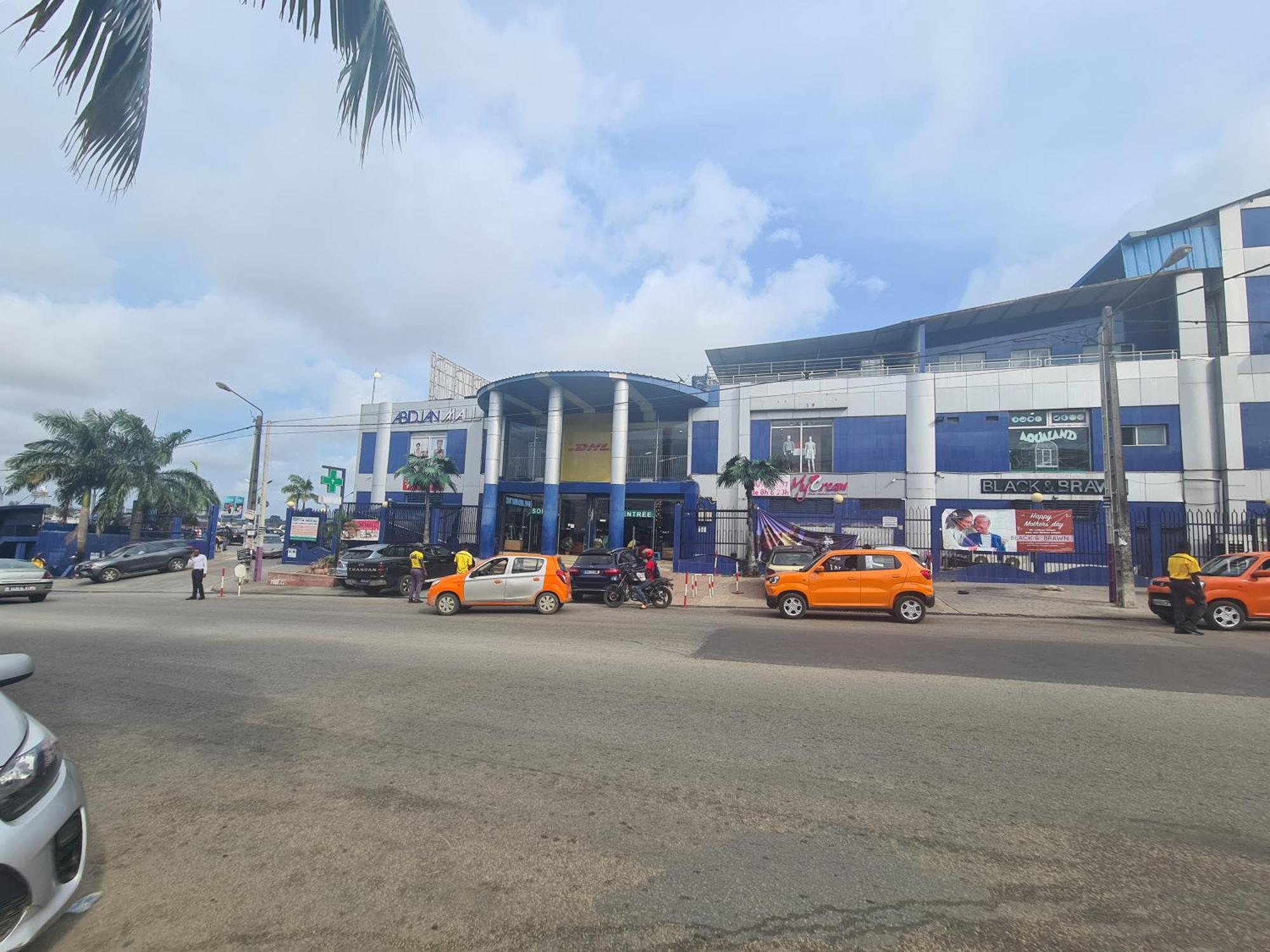 Charming Self-Contained Studio Appartement Abidjan Buitenkant foto